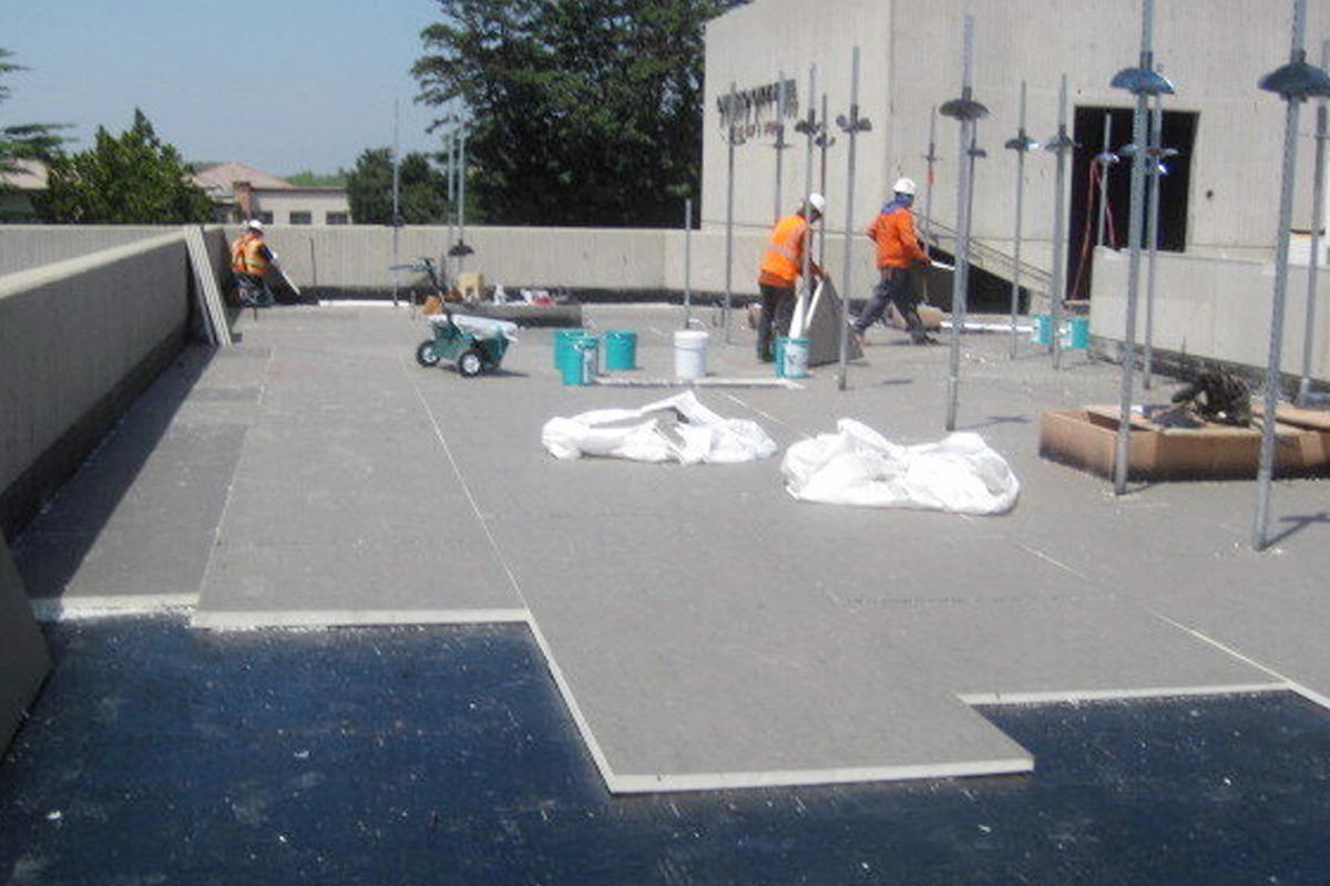 Insulation and Recovery Board commercial roof support