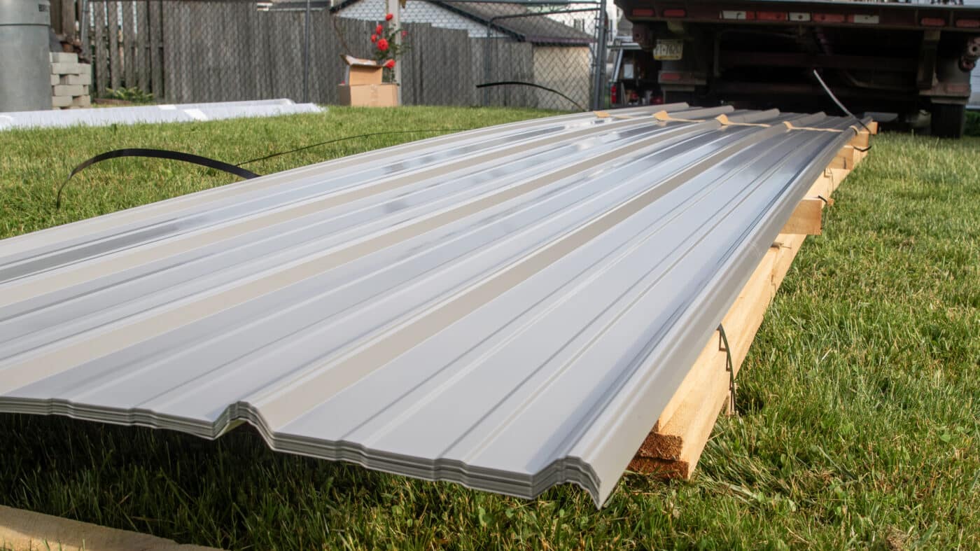 Metal R-Panel Roofing commercial roof support